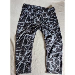 Athleta Cropped Leggings- Black Gray Abstract Reflective Accent Pocket -Size M